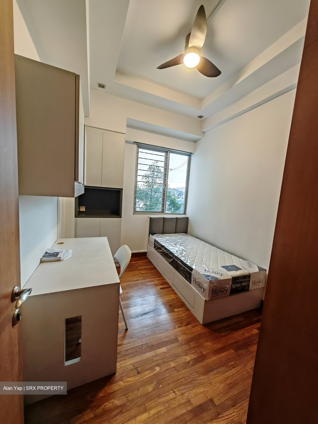 The Tessarina (D10), Condominium #558595621